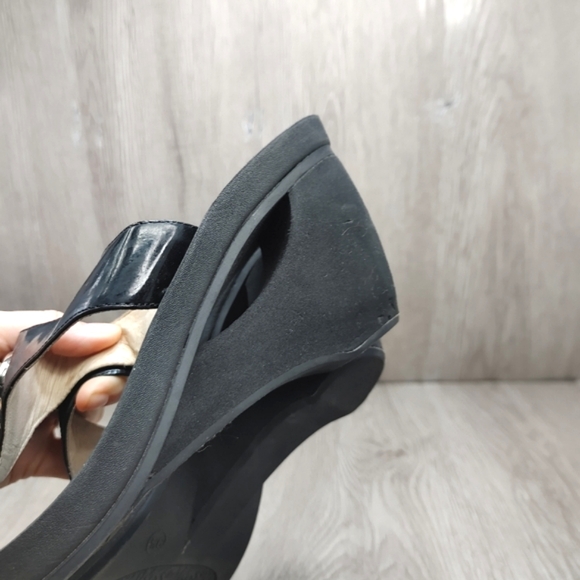 Michael Kors Black Platform Sandals Wedge Logo AK12C Thong Flip Flop Cutout 9.5 - Picture 8 of 9